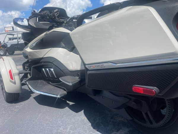 2020 Can-Am Spyder RT-Limited SE6 (Chrome) Hot on Sale