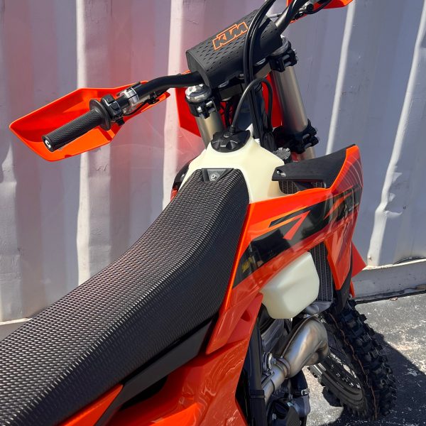 2025 KTM 250 XC-F Fashion